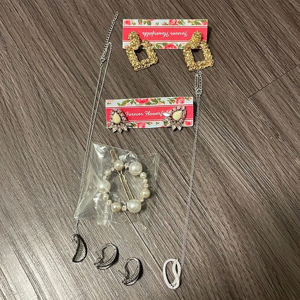 Jewelry bundle